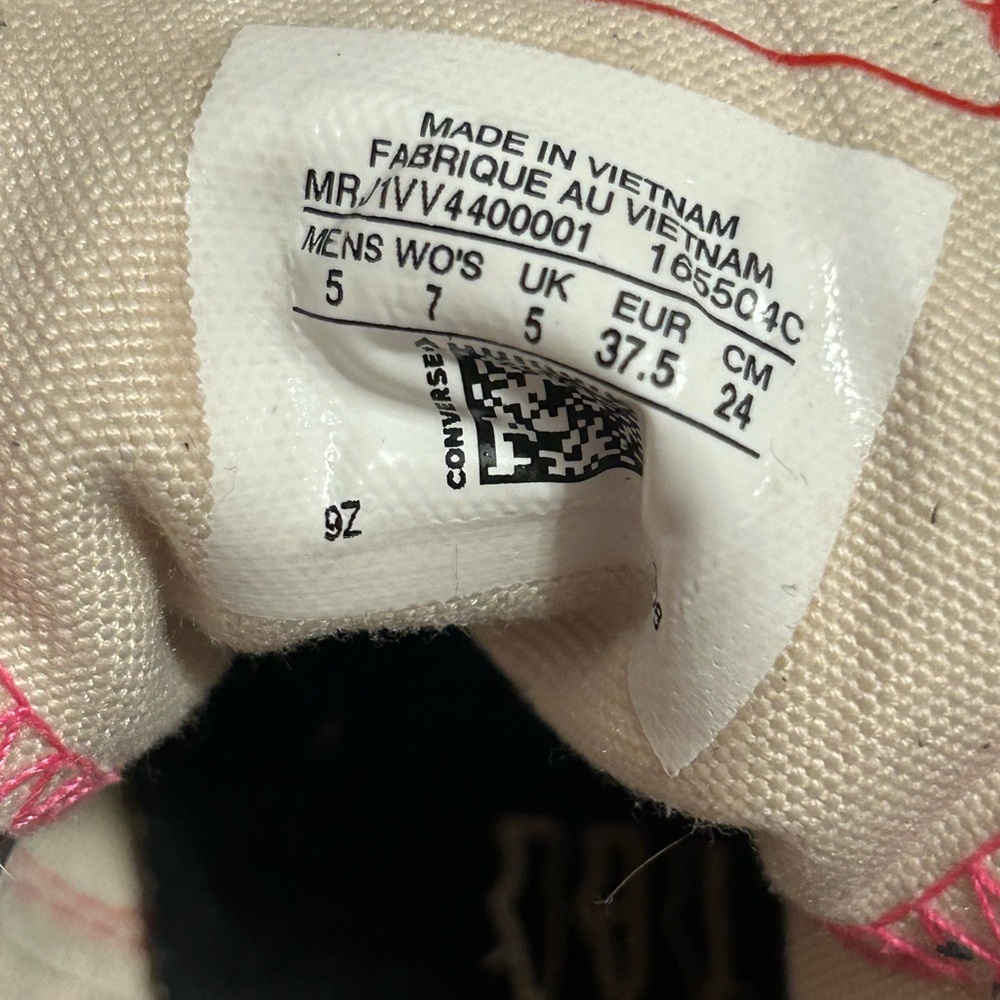 Converse - Picture 4 of 4